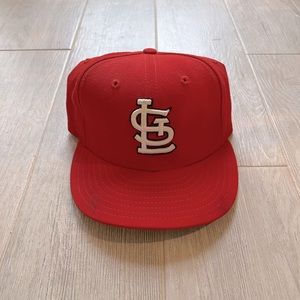 New Era Team Issued St. Louis Cardinals Size 7 Fitted Hat